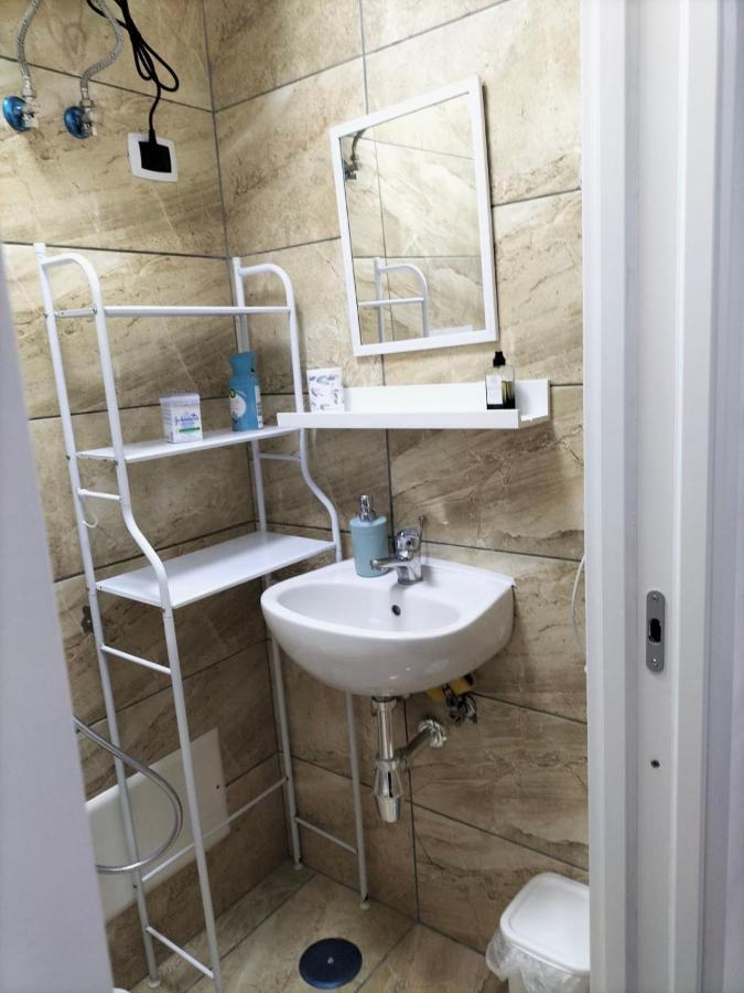 Casa Nina- Camera Capri Apartment Наполи Екстериор снимка